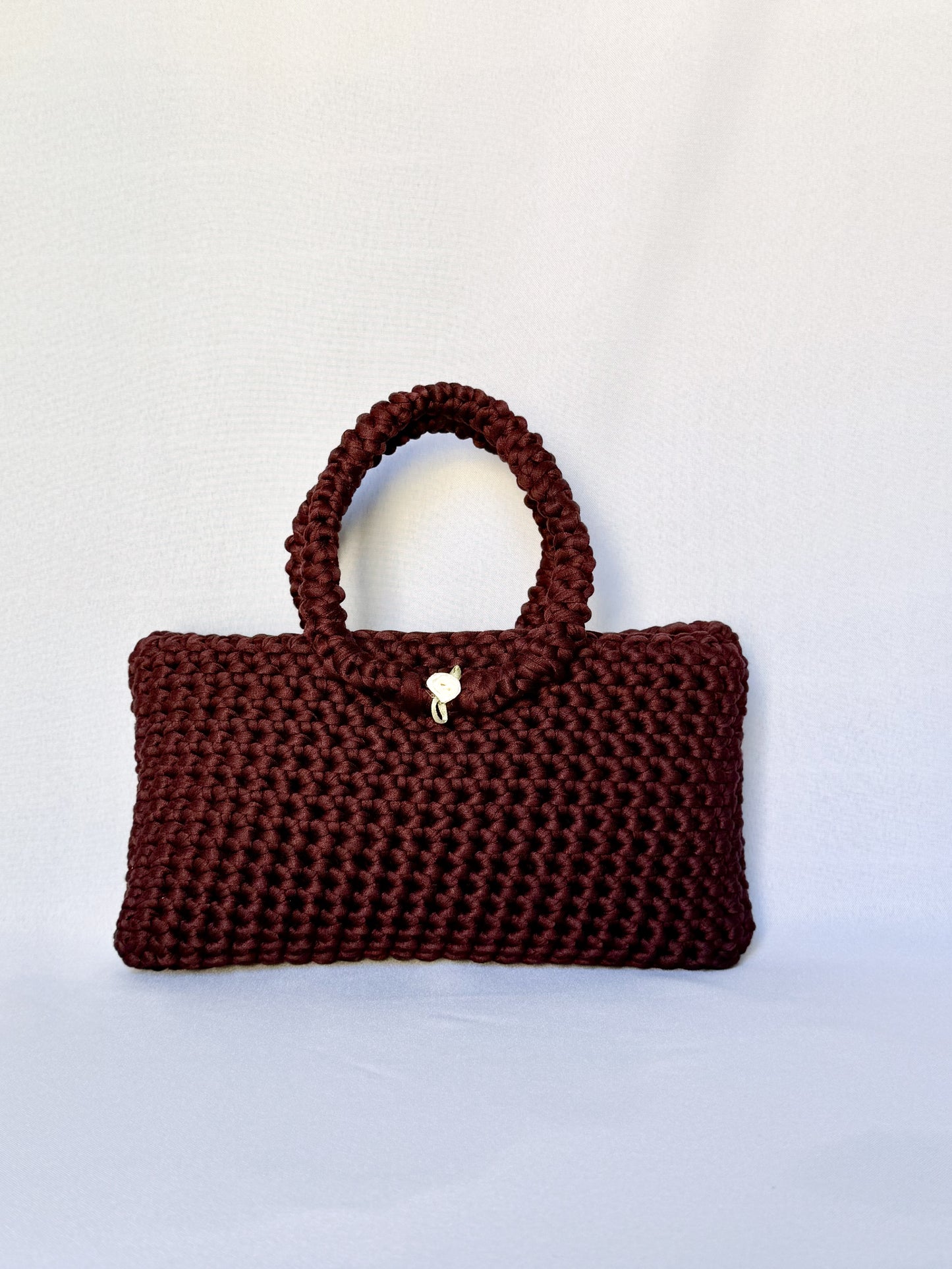 Sac à main en crochet marron