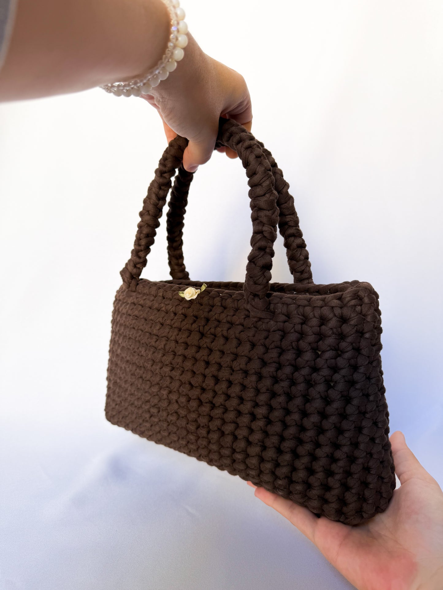 Sac à main en crochet marron