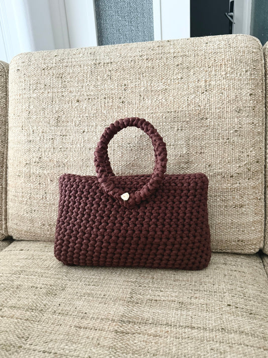 Le crochet: Un art rare que seules les mains savent créer