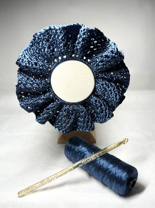 Chouchou Satin Bloom Bleu Profond