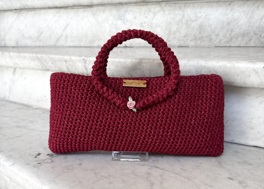 Sac à main en crochet rouge